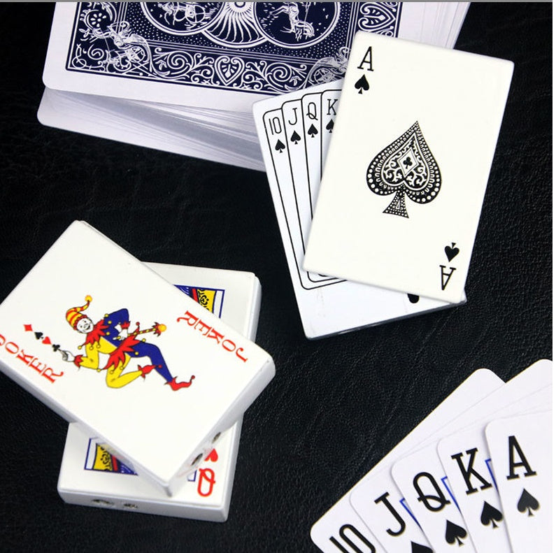 Windproof Metal Poker Card Lighter – Personalized Creative Design